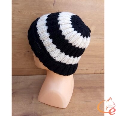 Megzta kepurė ZEBRA 3