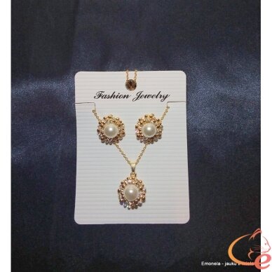 Rinkinys PEARL, kaklo vėrinys ir auskarai, perlai, aukso spalva Rinkinys PEARL, kaklo vėrinys ir auskarai, perlai, aukso spalva